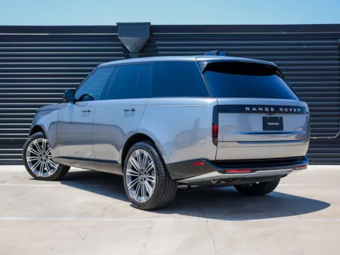 Another view of 2024 Land Rover Range Rover SE for sale in Austin, TX at Porsche Austin