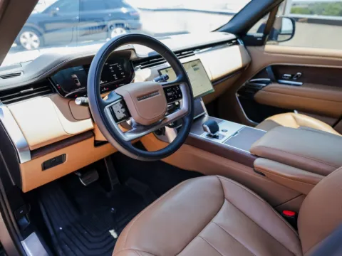 More photos of 2024 Land Rover Range Rover SE at Porsche Austin, TX