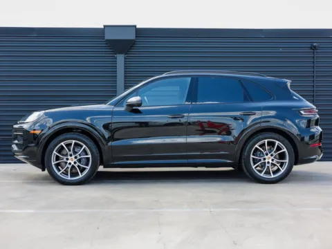 Photos of 2025 Porsche Cayenne for sale in Austin, TX at Porsche Austin