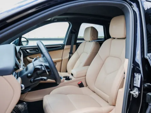 More photos of 2025 Porsche Macan at Porsche Austin, TX