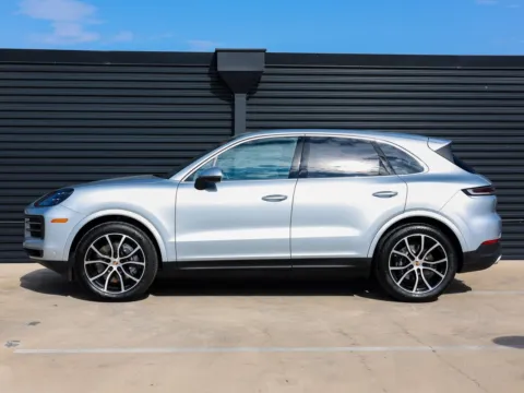 Photos of 2025 Porsche Cayenne for sale in Austin, TX at Porsche Austin