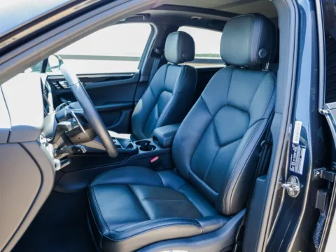 More photos of 2024 Porsche Macan Service Loaner at Porsche Austin, TX