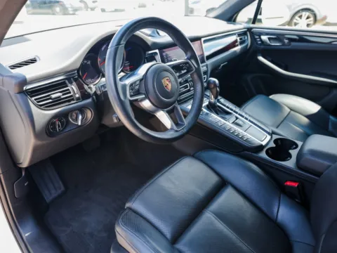 More photos of 2020 Porsche Macan S at Porsche Austin, TX