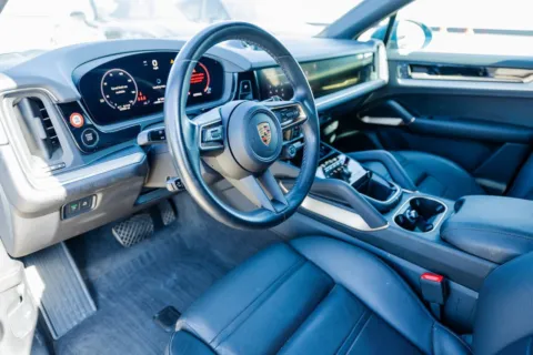 More photos of 2024 Porsche Cayenne Coupe at Porsche Austin, TX