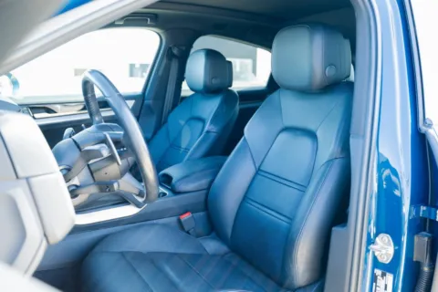 More photos of 2024 Porsche Cayenne Coupe at Porsche Austin, TX