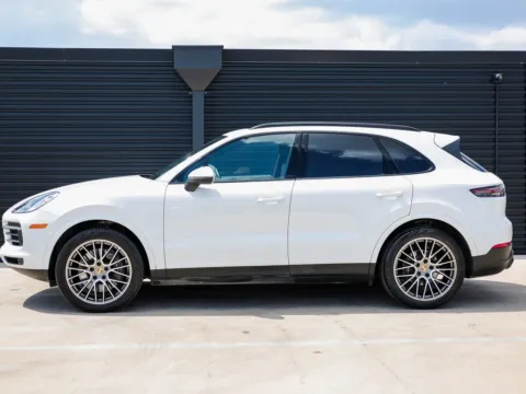 Photos of 2023 Porsche Cayenne Platinum Edition for sale in Austin, TX at Porsche Austin