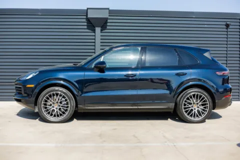 Photos of 2023 Porsche Cayenne Platinum Edition for sale in Austin, TX at Porsche Austin