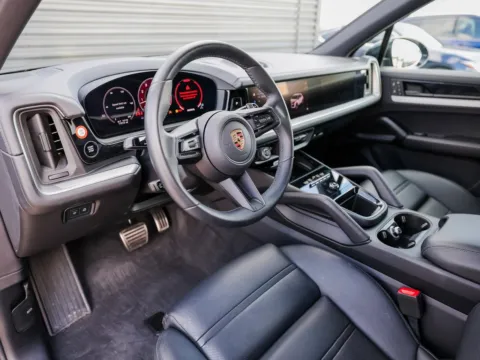 More photos of 2024 Porsche Cayenne S at Porsche Austin, TX