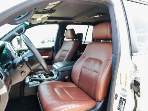 More photos of 2017 Toyota Land Cruiser at Porsche Austin, TX