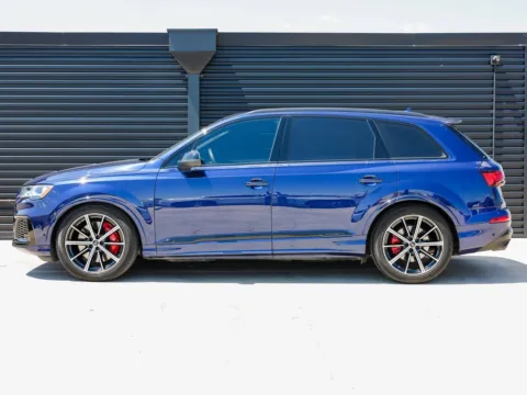 Photos of 2022 Audi SQ7 Prestige for sale in Austin, TX at Porsche Austin