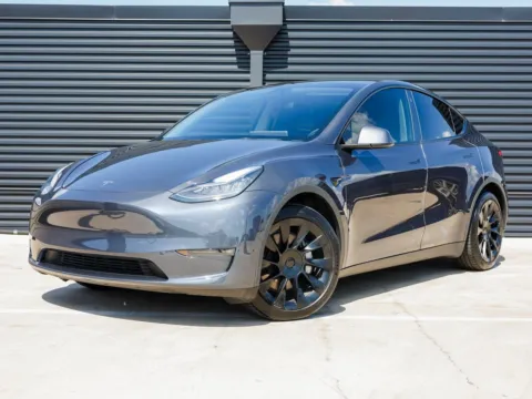 Silver 2021 Tesla Model Y Long Range for sale in Austin, TX