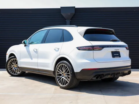 Another view of 2022 Porsche Cayenne Platinum Edition for sale in Austin, TX at Porsche Austin