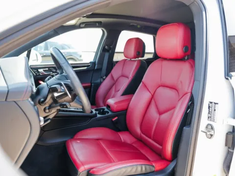 More photos of 2023 Porsche Macan S at Porsche Austin, TX
