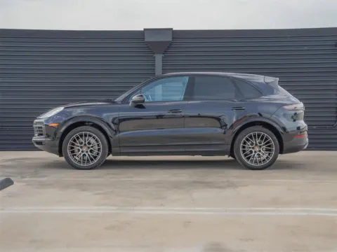 Photos of 2022 Porsche Cayenne for sale in Austin, TX at Porsche Austin