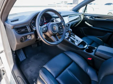 More photos of 2025 Porsche Macan at Porsche Austin, TX