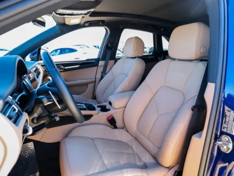 More photos of 2025 Porsche Macan at Porsche Austin, TX