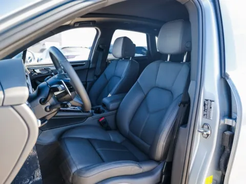 More photos of 2025 Porsche Macan at Porsche Austin, TX