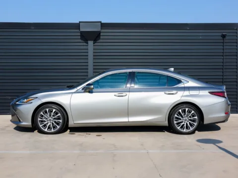 Photos of 2021 Lexus ES 350 for sale in Austin, TX at Porsche Austin