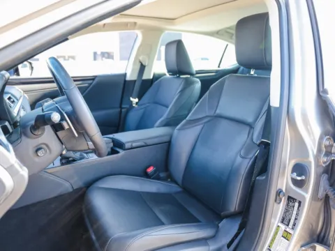More photos of 2021 Lexus ES 350 at Porsche Austin, TX