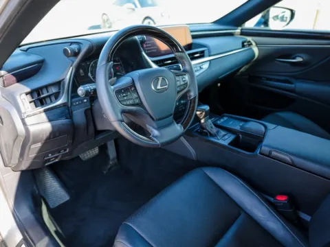 More photos of 2021 Lexus ES 350 at Porsche Austin, TX