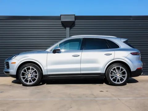 Photos of 2020 Porsche Cayenne for sale in Austin, TX at Porsche Austin