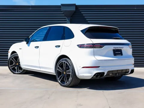 Another view of 2023 Porsche Cayenne Turbo S E-Hybrid for sale in Austin, TX at Porsche Austin