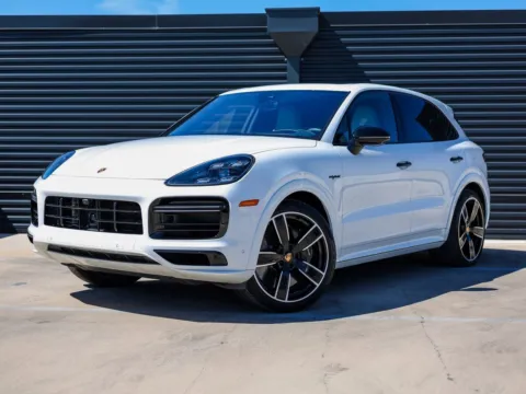 White 2023 Porsche Cayenne Turbo S E-Hybrid for sale in Austin, TX