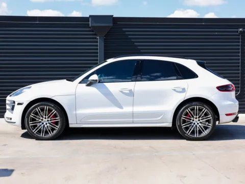 Photos of 2018 Porsche Macan Turbo for sale in Austin, TX at Porsche Austin