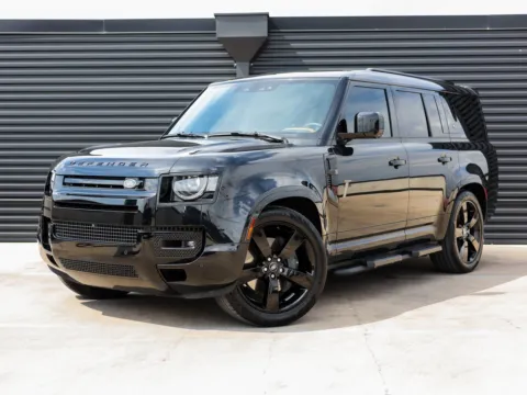 Black 2024 Land Rover Defender X-Dynamic SE for sale in Austin, TX