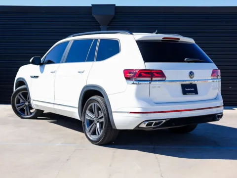 Another view of 2021 Volkswagen Atlas 3.6L V6 SE w/Technology R-Line for sale in Austin, TX at Porsche Austin