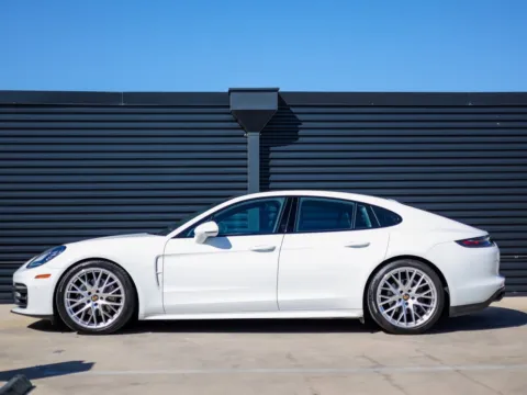 Photos of 2023 Porsche Panamera Platinum Edition for sale in Austin, TX at Porsche Austin