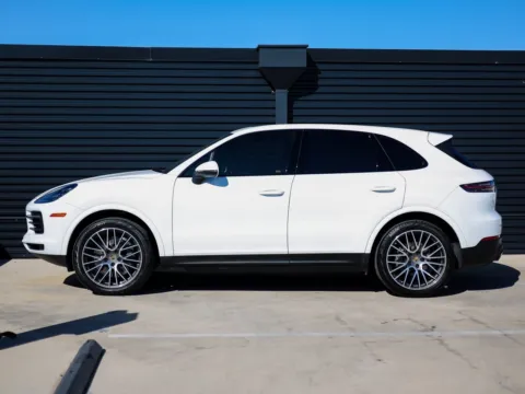 Photos of 2019 Porsche Cayenne S for sale in Austin, TX at Porsche Austin