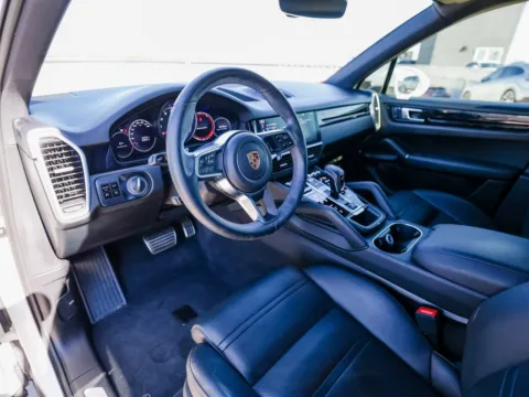 More photos of 2019 Porsche Cayenne S at Porsche Austin, TX