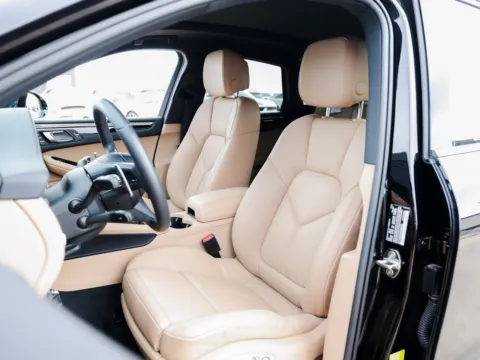 More photos of 2025 Porsche Macan at Porsche Austin, TX