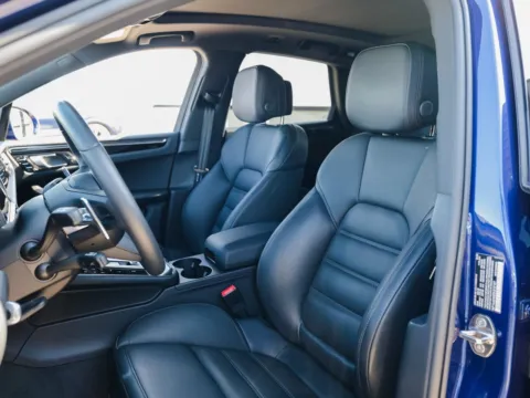 More photos of 2025 Porsche Macan at Porsche Austin, TX