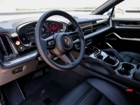 More photos of 2025 Porsche Cayenne Coupe at Porsche Austin, TX