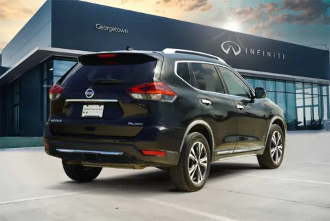 More photos of 2018 Nissan Rogue SL at Georgetown INFINITI, TX