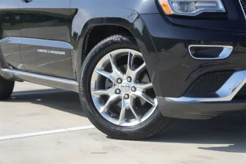 Photos of 2015 Jeep Grand Cherokee Summit for sale in Georgetown, TX at Georgetown INFINITI