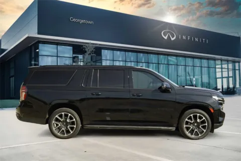 More photos of 2023 Chevrolet Suburban RST at Georgetown INFINITI, TX