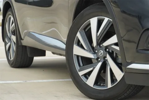 Another view of 2017 Nissan Murano Platinum for sale in Georgetown, TX at Georgetown INFINITI