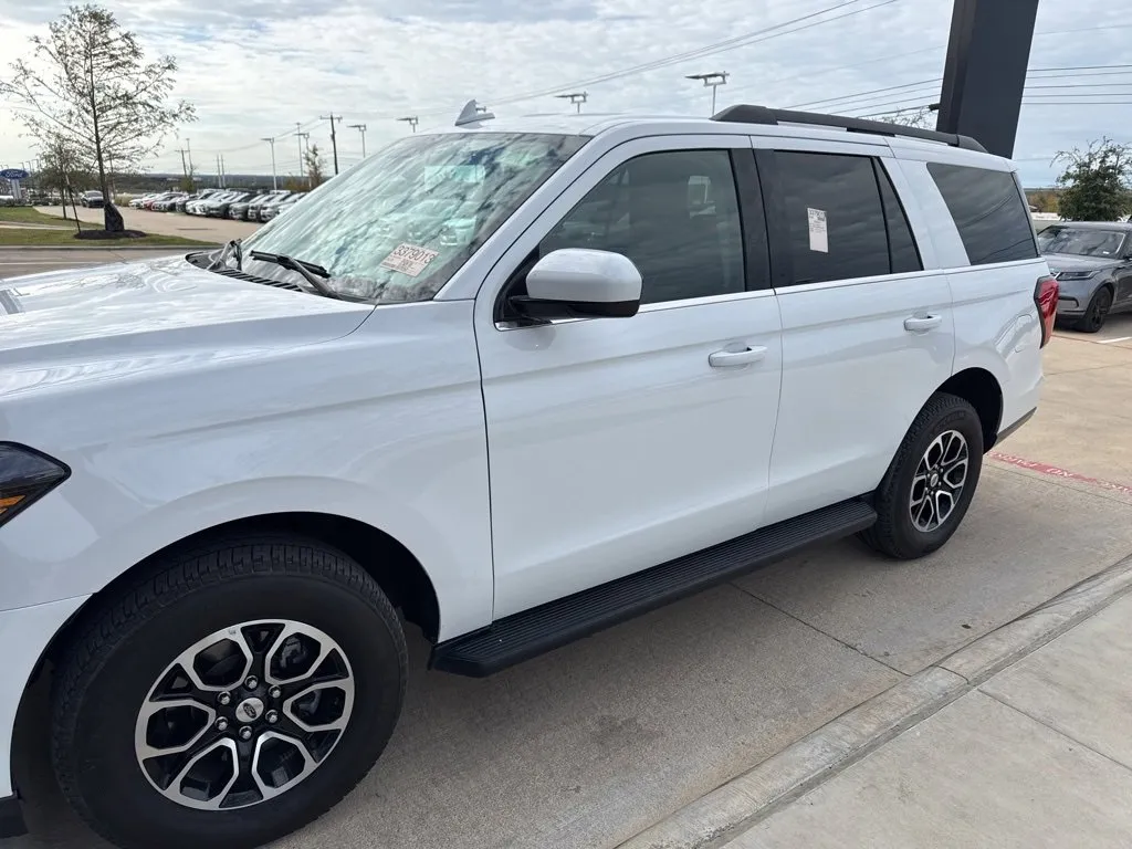 2024 Ford Expedition XLT