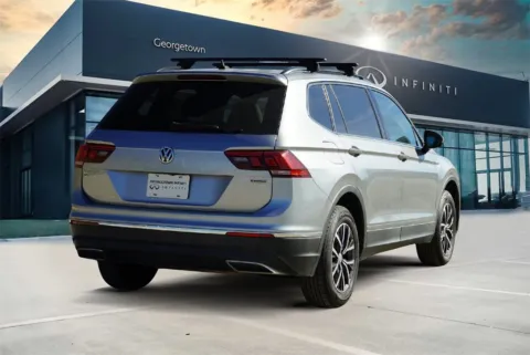 More photos of 2020 Volkswagen Tiguan SE at Georgetown INFINITI, TX