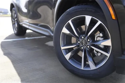 Photos of 2025 INFINITI QX60 LUXE for sale in Georgetown, TX at Georgetown INFINITI