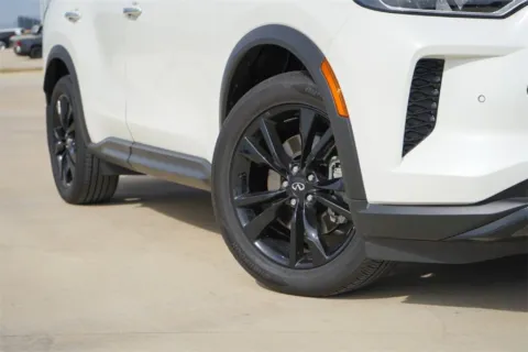 Photos of 2025 INFINITI QX60 LUXE for sale in Georgetown, TX at Georgetown INFINITI