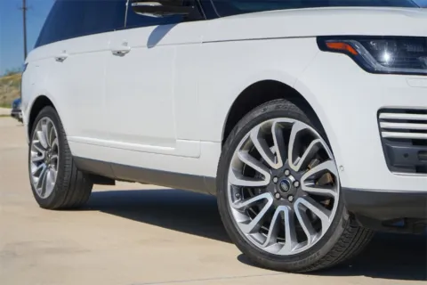 Photos of 2020 Land Rover Range Rover P525 HSE for sale in Georgetown, TX at Georgetown INFINITI