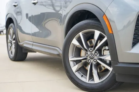 Photos of 2023 INFINITI QX60 LUXE for sale in Georgetown, TX at Georgetown INFINITI