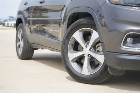 Photos of 2019 Jeep Cherokee Limited for sale in Georgetown, TX at Georgetown INFINITI