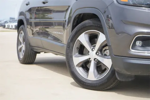 Photos of 2019 Jeep Cherokee Limited for sale in Georgetown, TX at Georgetown INFINITI