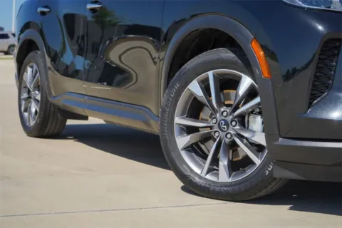 Photos of 2023 INFINITI QX60 LUXE for sale in Georgetown, TX at Georgetown INFINITI