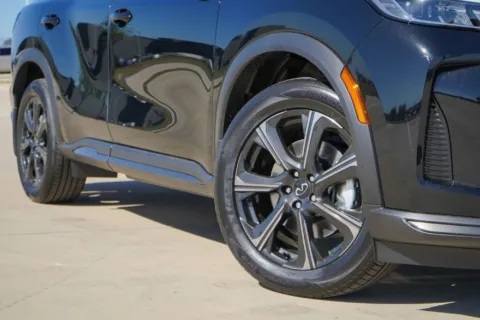 Photos of 2026 INFINITI QX60 AUTOGRAPH for sale in Georgetown, TX at Georgetown INFINITI